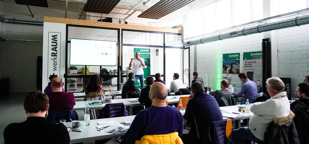 Seminarteilnehmer in unserem werkRAUM in Möglingen